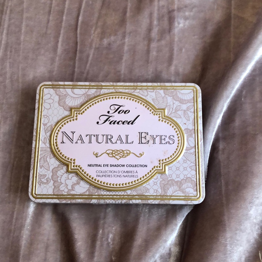 Too faced eyeshadow palette